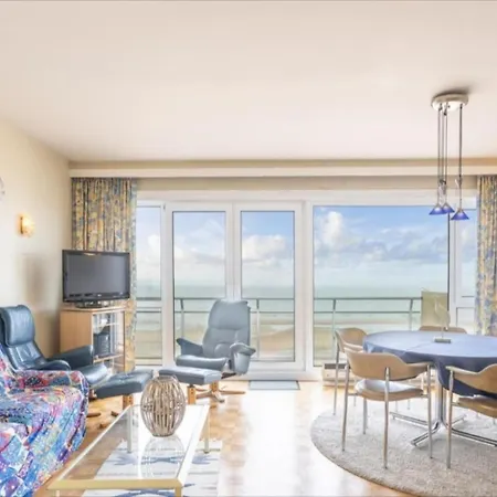 شقة Cozy 2-bedroom With Stunning Sea View T77 *